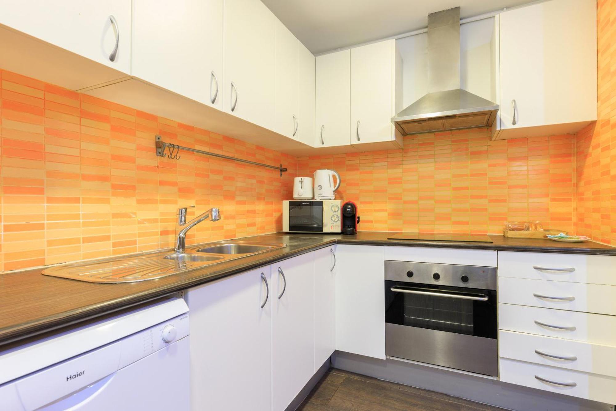 Housalia Corsega - Apartment 3 Bedrooms Next To Sagrada Familia Barcelona Exterior foto